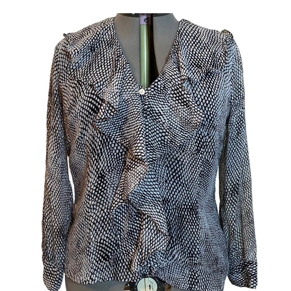 Jones Wear Black & White Blouse Size 18
